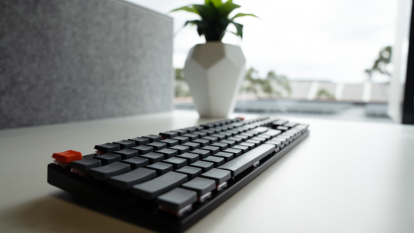 Your keyboard is boring, but it doesn’t have to be. We review the Keychron K5 SE Mechanical Keyboard